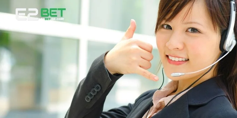 Khách hàng an tâm liên lạc với hệ thống bảo mật cao cấp