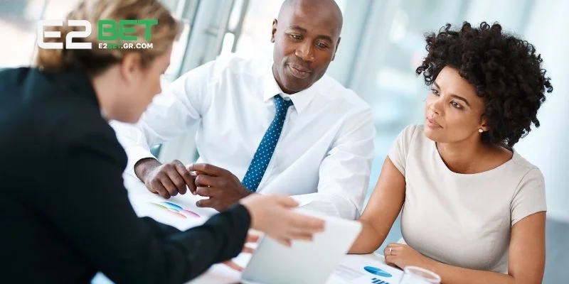 Cung cấp nền tảng hiểu biết vững chắc cho người dùng